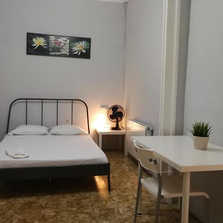 Central & Basic Ramblas Barcelona Eksteriør billede